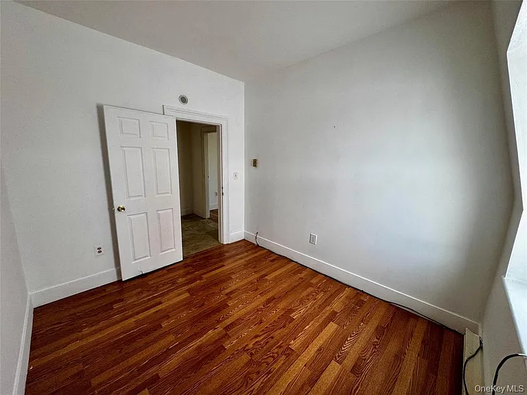 9 Grand St #3 — Photo 5