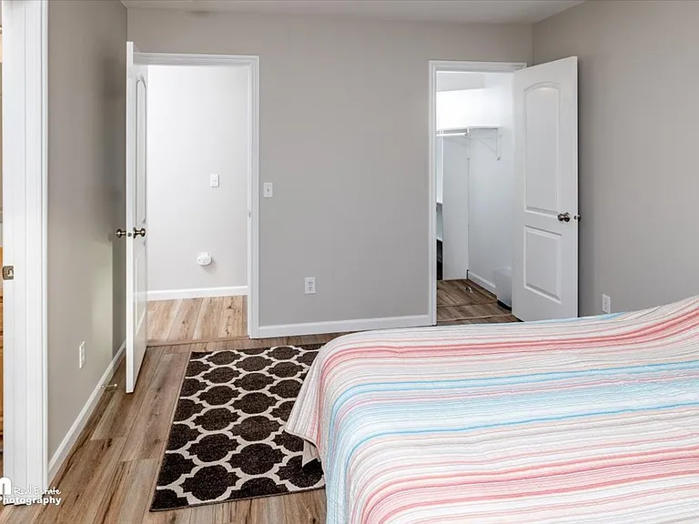 2895 S Avalon Cir — Photo 22