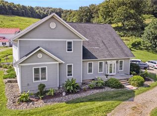 67295 Old Twenty One Rd, Cambridge, OH 43725