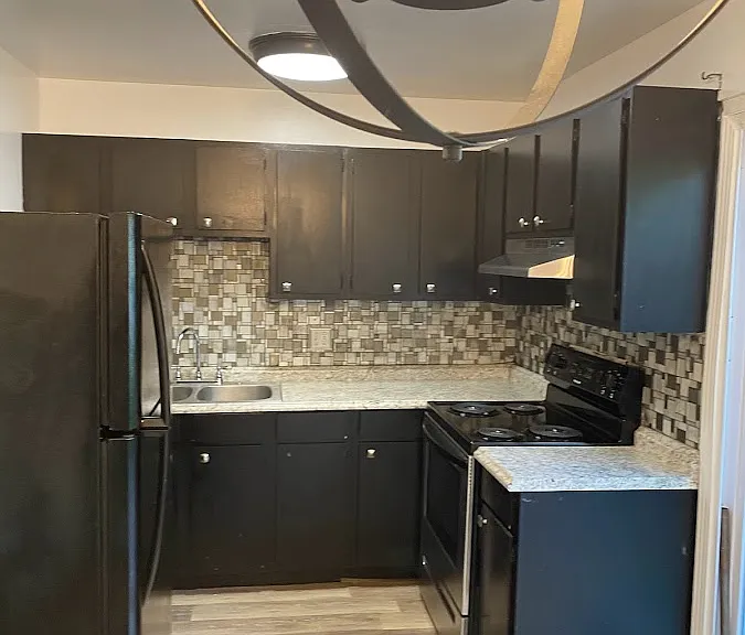 525 Bright Ave #3 — Photo 24