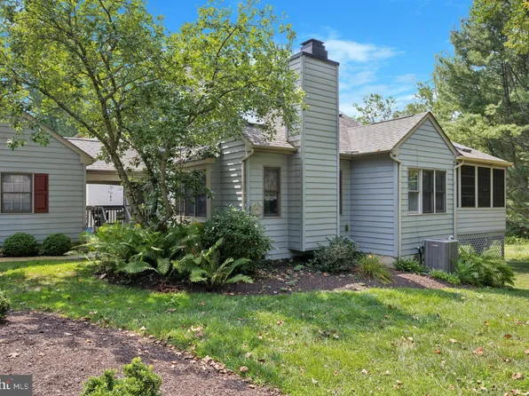 236 Martins Ln Unit 16, Media, PA 19063