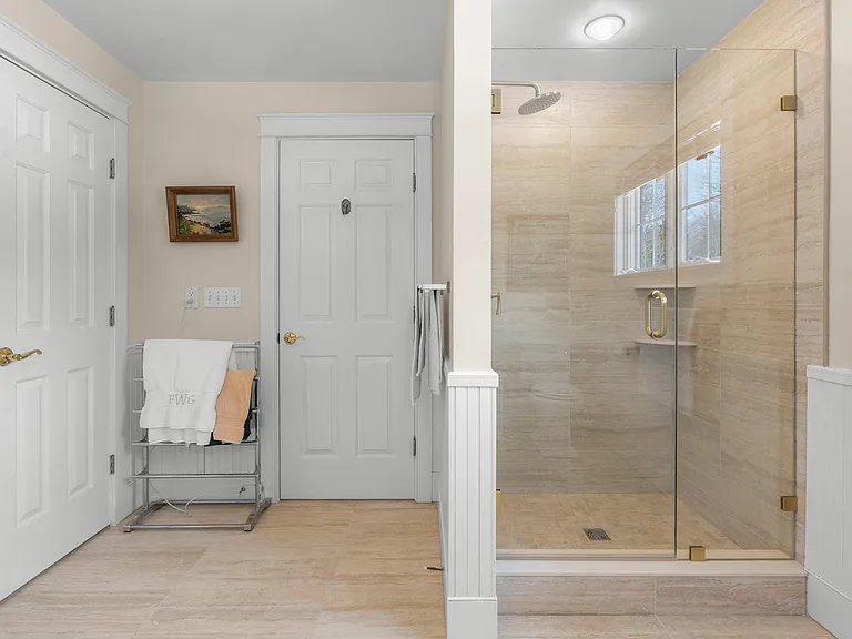 2nd Floor 3/4 Bathroom