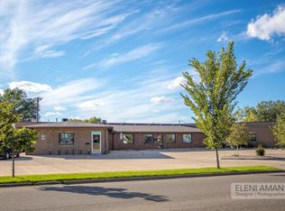 601 Riverside Dr, Aberdeen, SD 57401