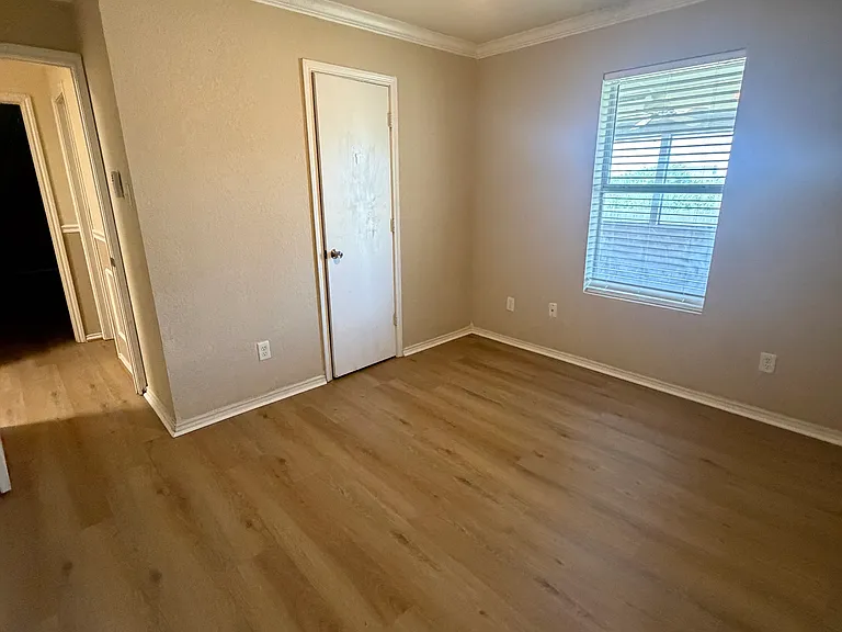 3505 Lakecrest Dr — Photo 24