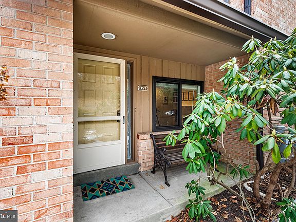 3rd image of 357 Paoli Woods