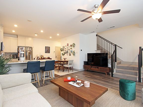 5th image of 4554 Cypress Thorn Dr