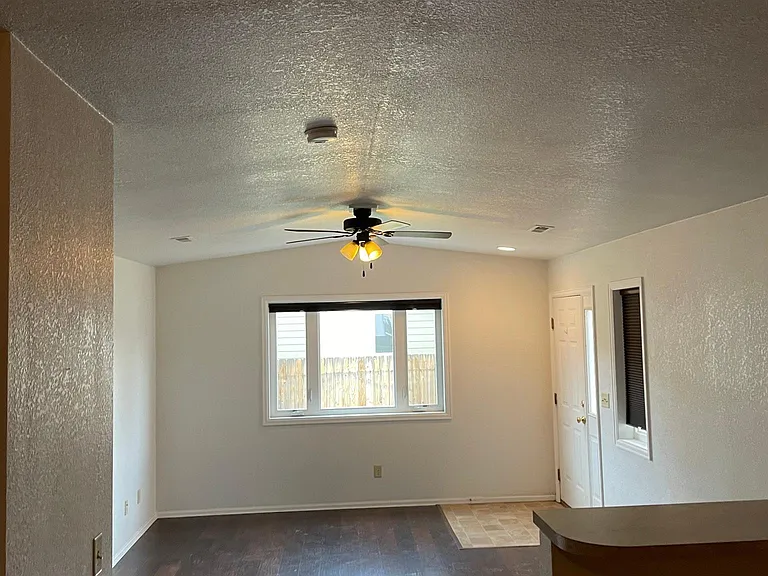 1011 Person St — Photo 3