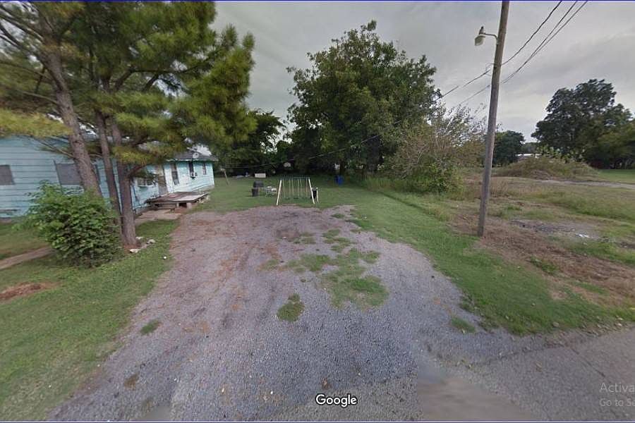 2nd image of 107 Dixon Ave