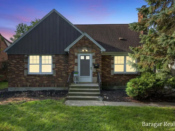 920 Ellsmere St NE, Grand Rapids, MI 49505