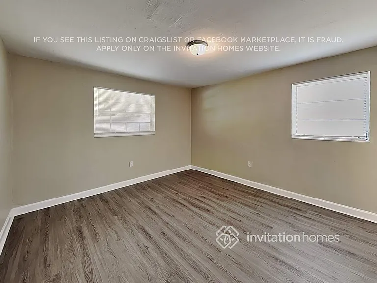 2401 Jamaica Dr — Photo 10