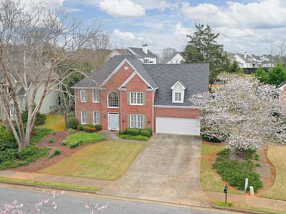 2nd image of 1025 Hembree Grove Dr
