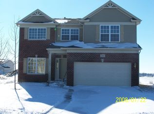 3365 Silver City Ct, Montgomery, IL 60538