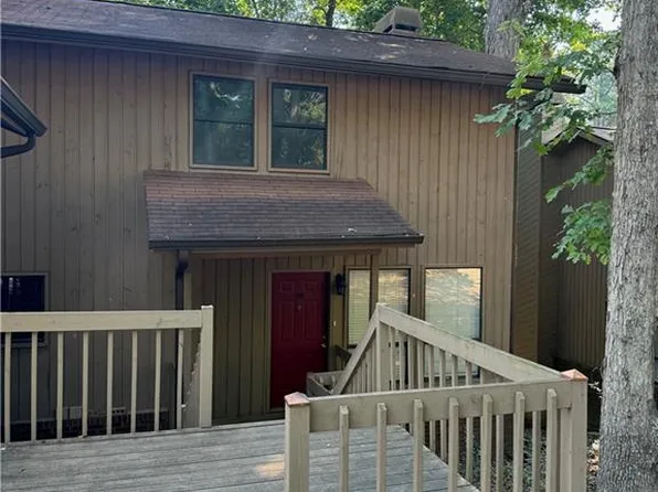 1704 Pine Tree Dr, Buford, GA 30518