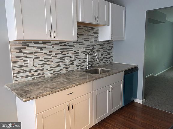 4th image of 619 Lafayette Blvd