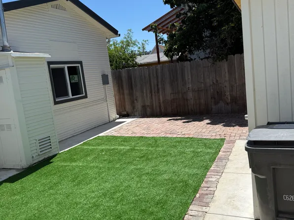 2834 Abbey St, Oakland, CA 94619