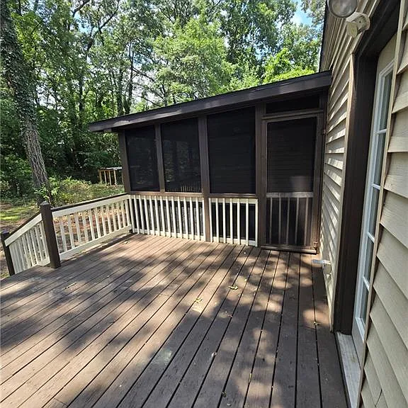 5041 Ash St — Photo 2