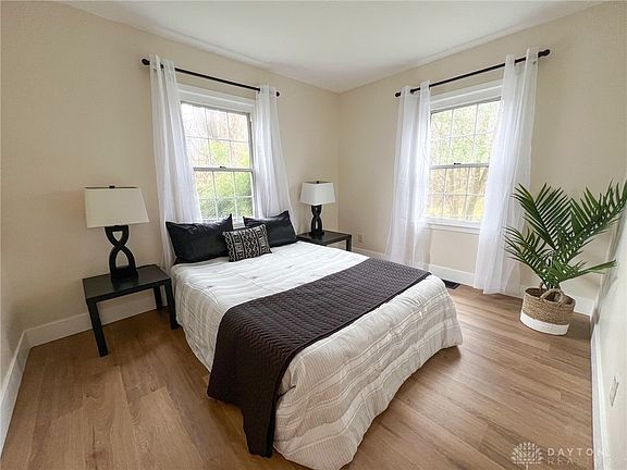 4th image of 30 Apple Ln