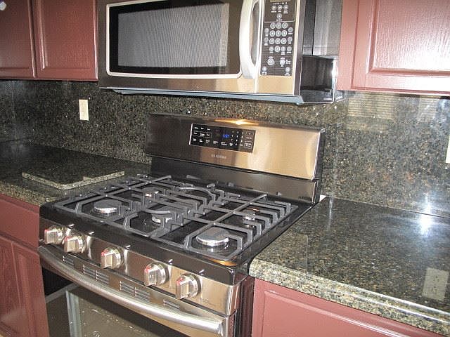 1st image of 1757 E Quincy Ave