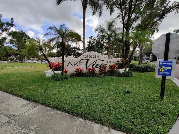 2890 N Oakland Forest Dr APT 111, Oakland Park, FL 33309