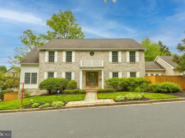 1905 S Lynn St, Arlington, VA 22202