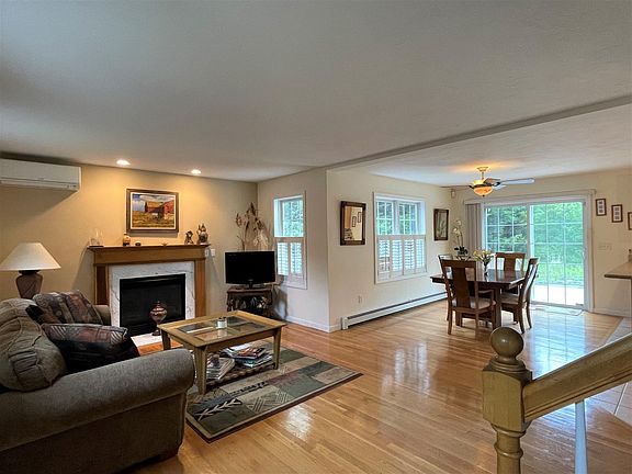 4th image of 14 Black Loch Drive