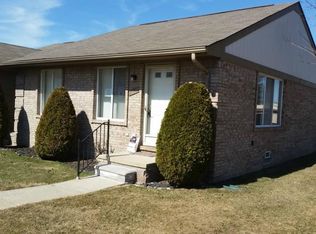 26811 Villa Calabrese, Warren, MI 48091