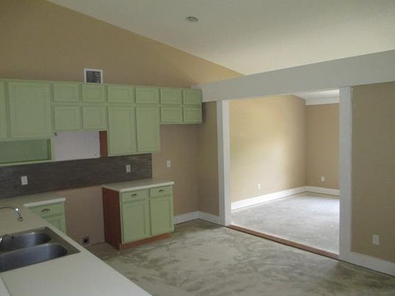 4th image of 8866 97th Ct