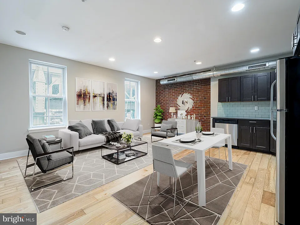 113 Gay St #3