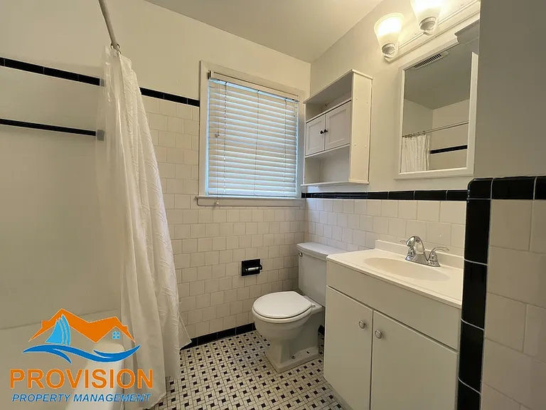 8436 Bay Dr — Photo 10