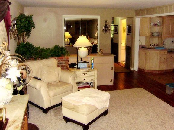 5th image of 172 Lakeview Ln