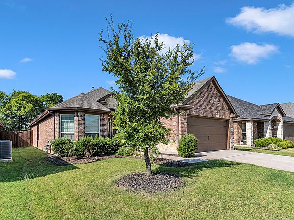 2nd image of 3109 Frio Rd