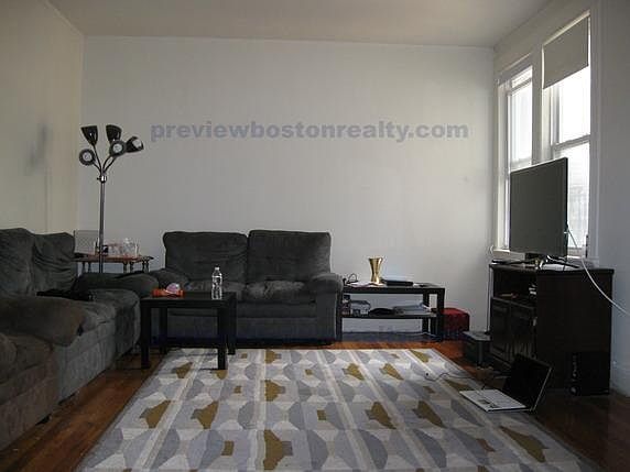 4th image of 1630 Commonwealth Ave #Js18