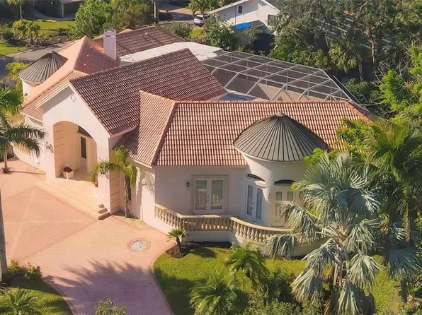 5331 Siesta Cove Dr, Sarasota, FL 34242