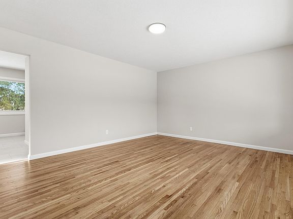 2nd image of 1312 Gary Dr