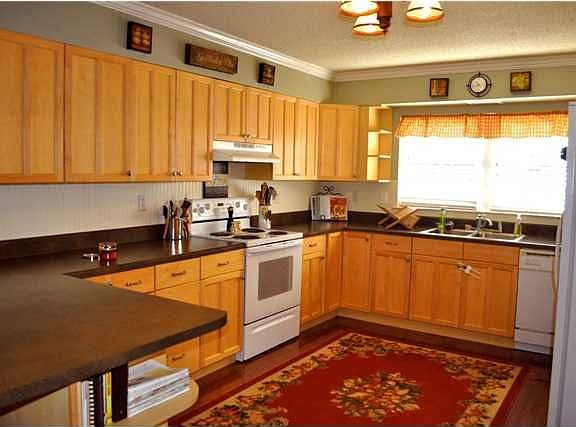 4th image of 3941 Fairfax Dr