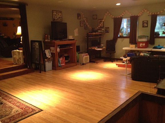 2nd image of 18516 7th Ave NE