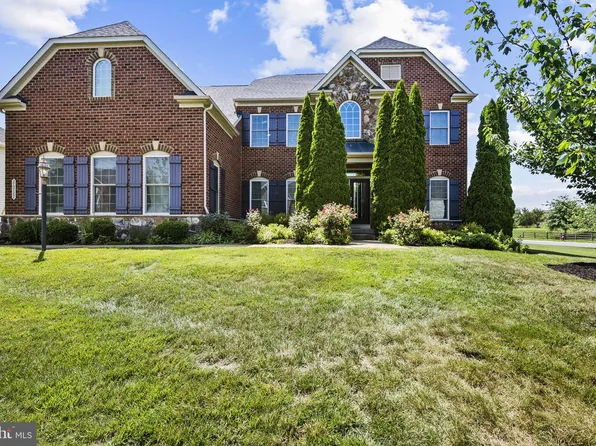 26727 Fair Hope Way, Chantilly, VA 20152