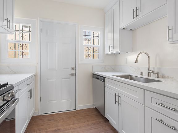 2nd image of 1154 S Cochran Ave #1154