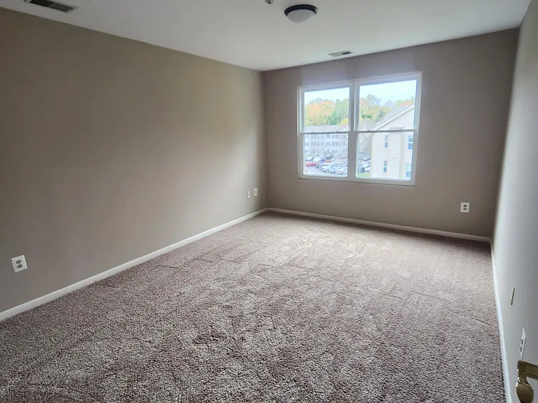 30 Greystone Ct — Photo 21