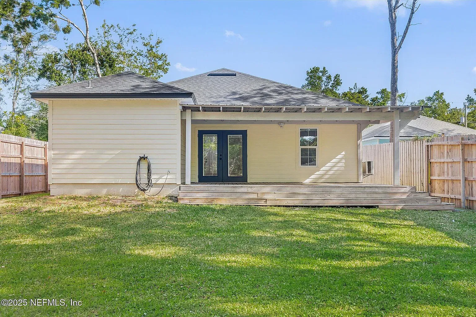 3 bed, 1407 sqft, $2,200 — Photo 3