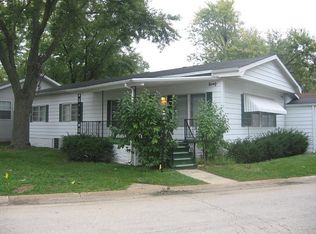 1077 Lake Terrace Rd, Elgin, IL 60123