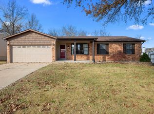 29 Sunny Hill Blvd, Saint Peters, MO 63376