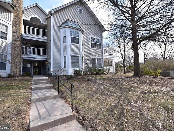 2nd image of 5629 Willoughby Newton Dr Unit 13