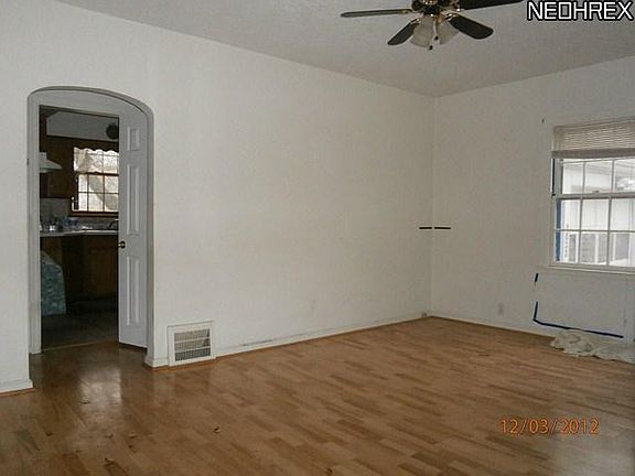 4th image of 3022 Latimer Ave