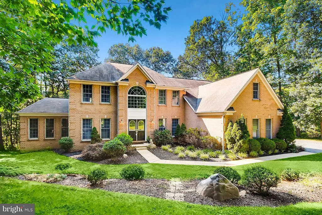 2010 Bonhill Dr photo 1