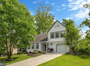 15205 Philip Lee Rd, Chantilly, VA 20151