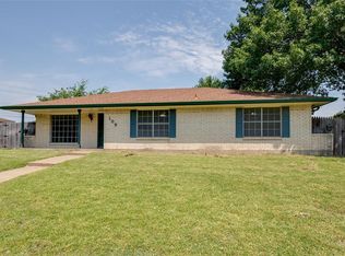105 Highridge Dr, Desoto, TX 75115
