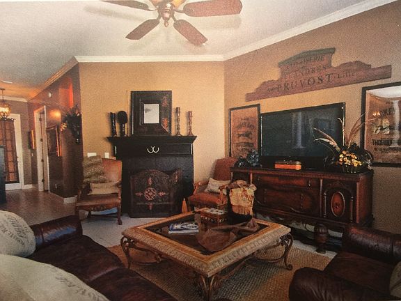 4th image of 1711 Park Ave