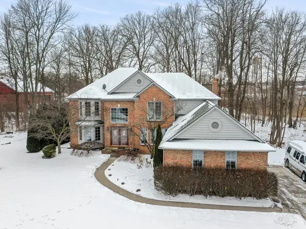 1120 Lakeview Dr, Rochester Hills, MI 48306