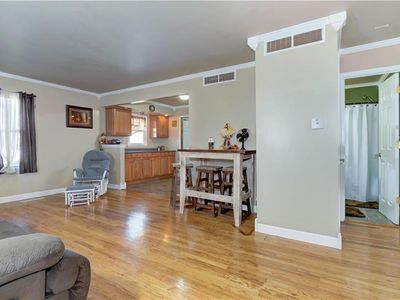 102 Taylor St, De Kalb, MO, 64440